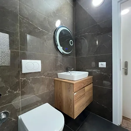 Sarvi * Durrës
