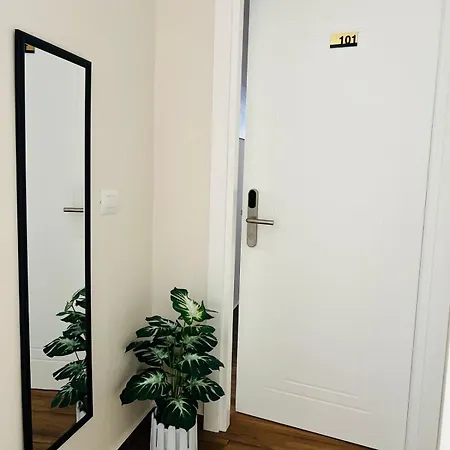 Sarvi Apartment *